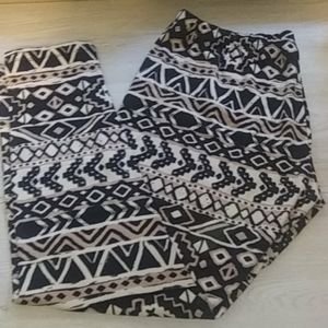 Aztec print leggings XL